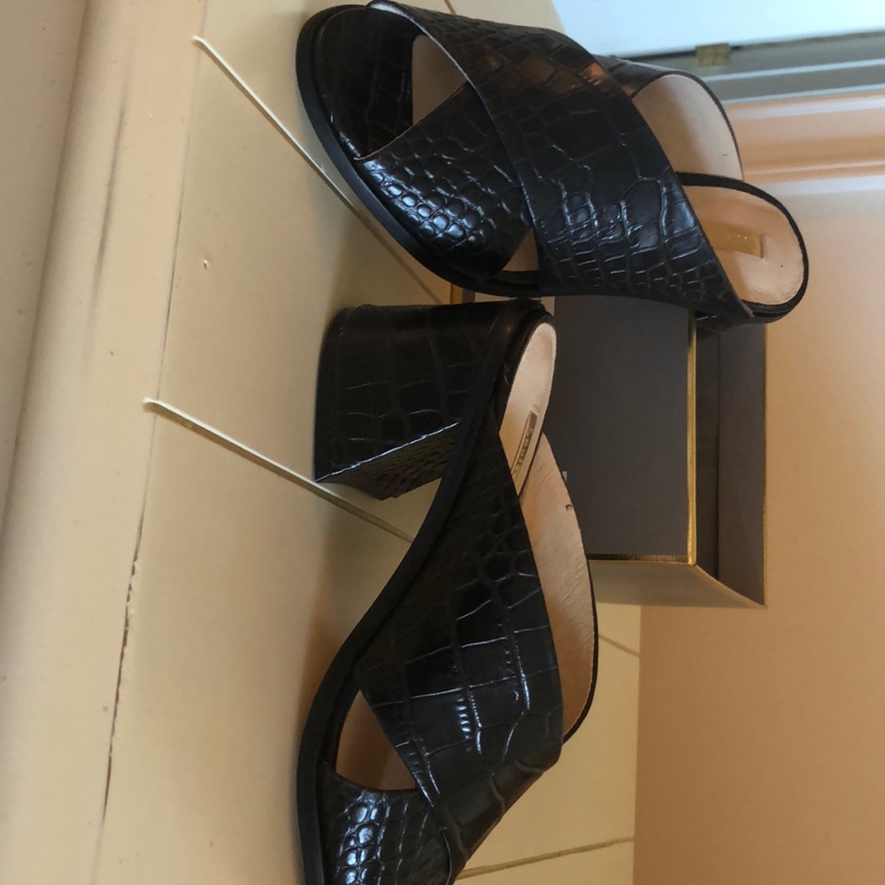 Sandals - Picture 5 of 6